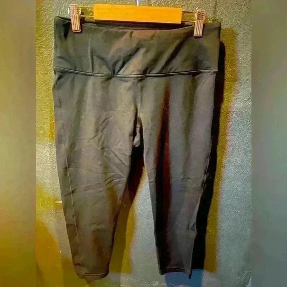 Prana Pants - Women’s Prana Black Capri Leggings Medium